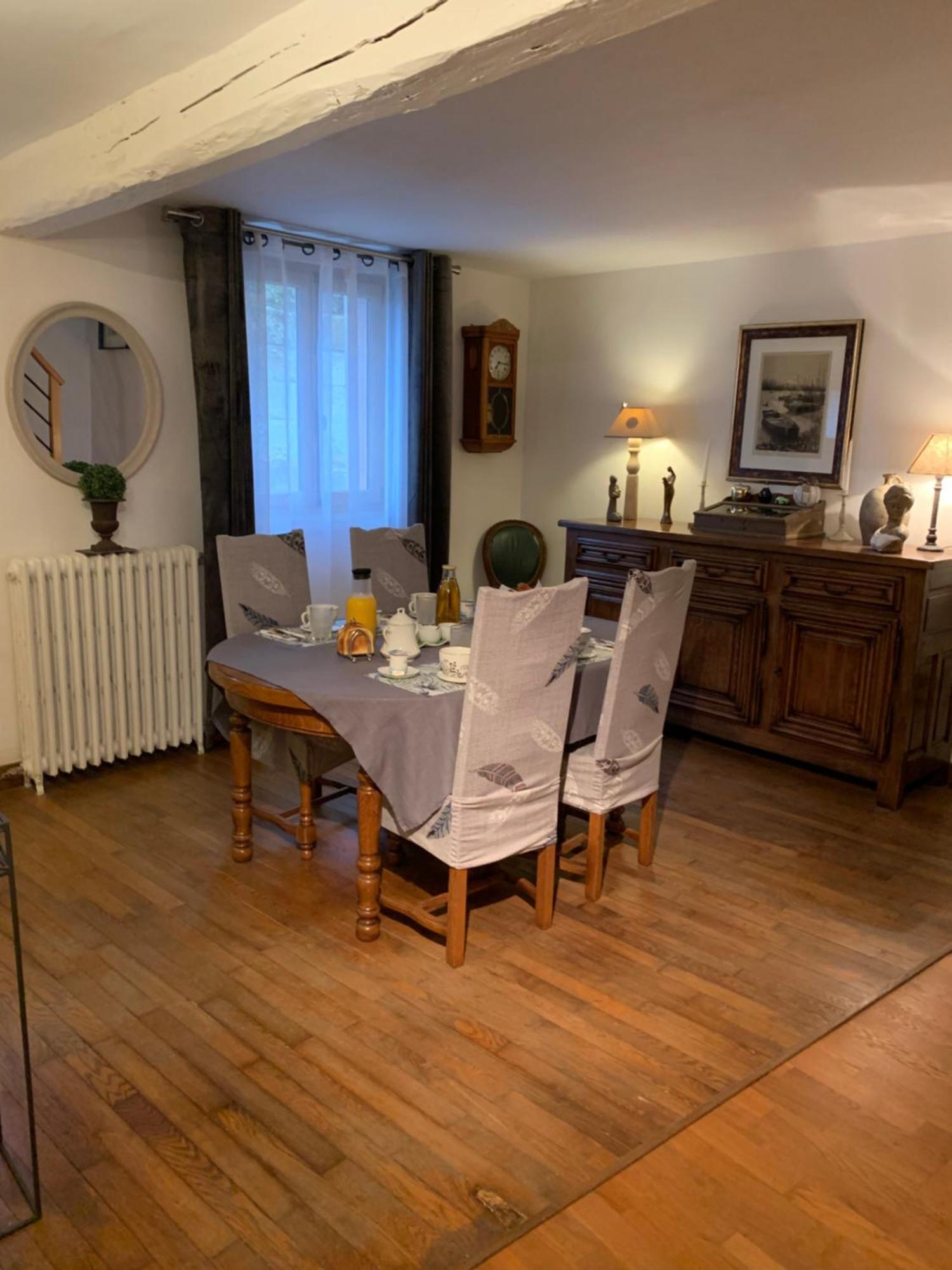 Les Mesanges Bed & Breakfast Bourre Ngoại thất bức ảnh